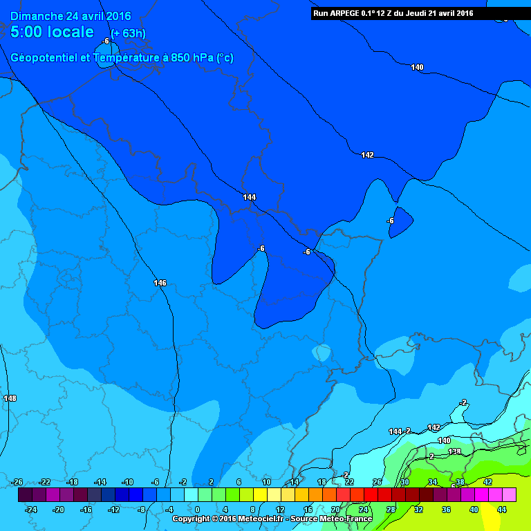 Masse d'air prévue vers 1500m dimanche à 05h — www.meteociel.fr