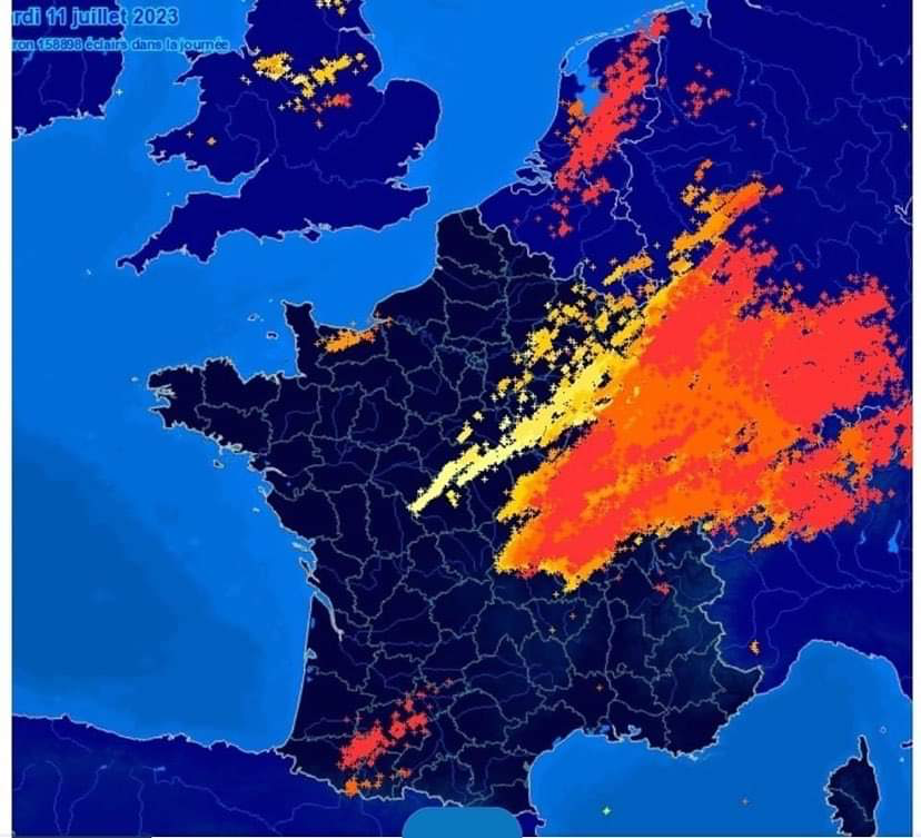 Nombre d’impacts de foudre (16000) observés le 11 juillet en France (source : Meteociel)