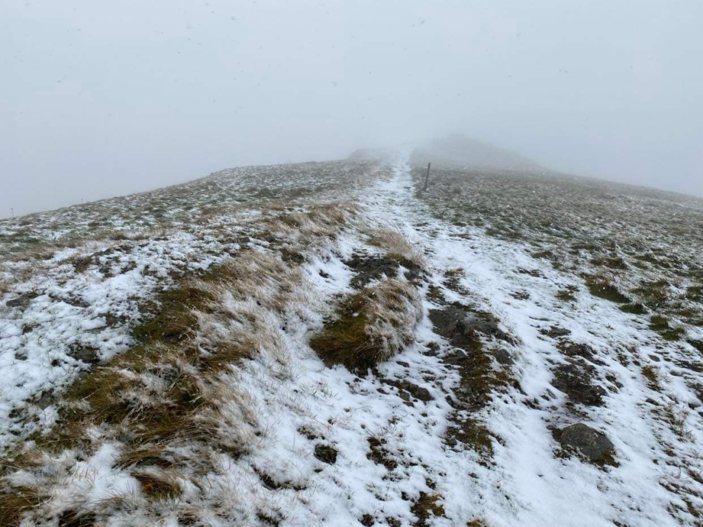 Neige au Drumont (88 - 68) (altitude 1200 mètres) le 3 novembre.