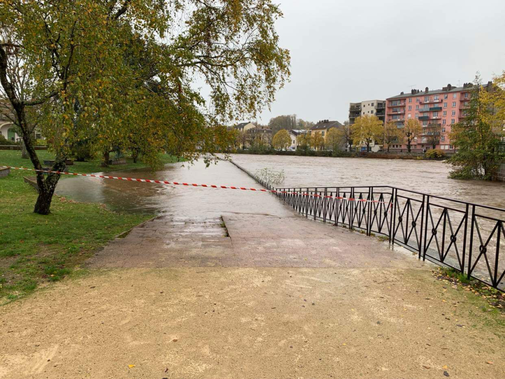 Crue de la Moselle à Épinal le 14 novembre.